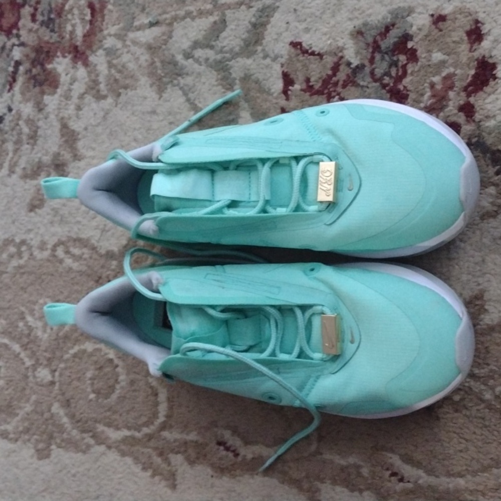 Shoes womens air max 2020 8.5